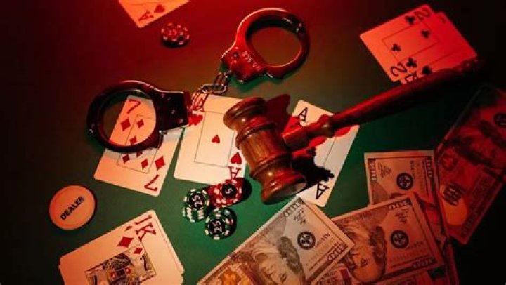 Are casinos illegal in California?