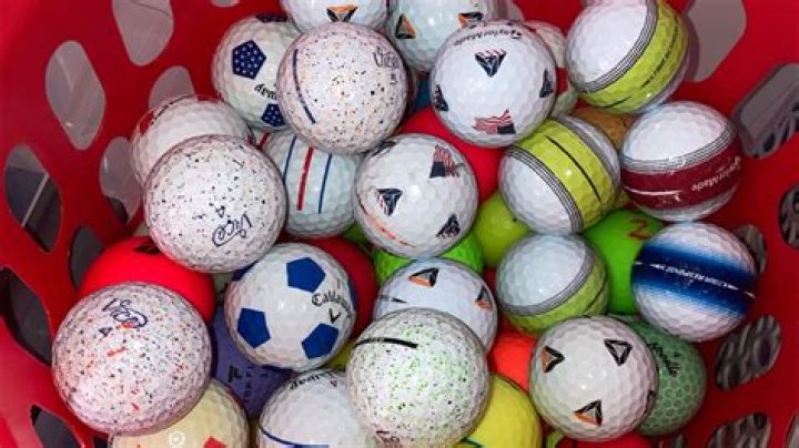 Can I pick up lost golf balls?