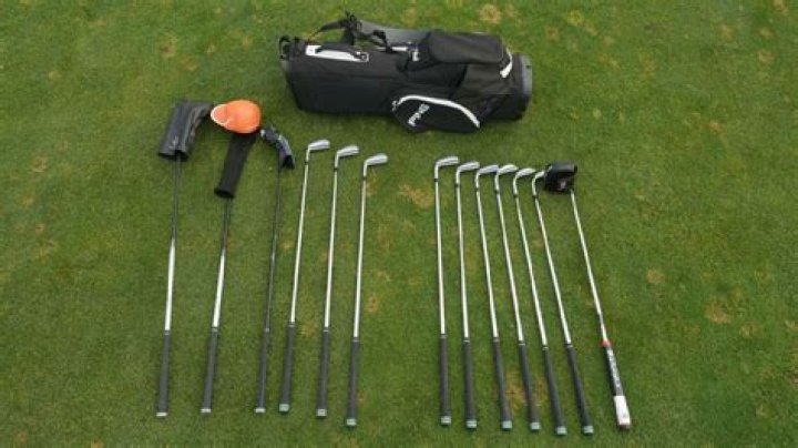 Can you have two putters in your golf bag?