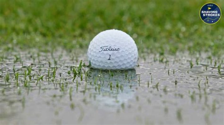Can you lose a golf ball in casual water?