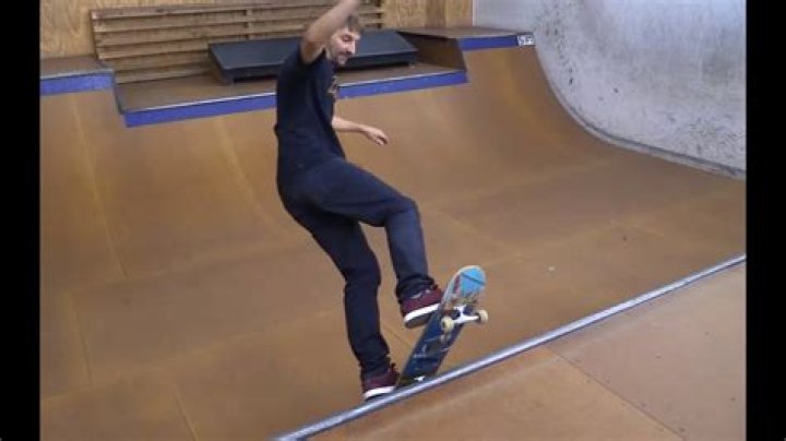 Can you skateboard on gravel?