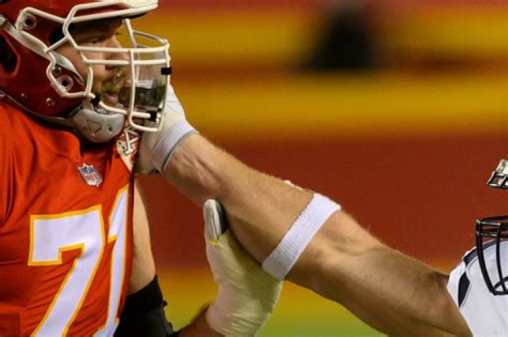 Do NFL players wear mouth guards?