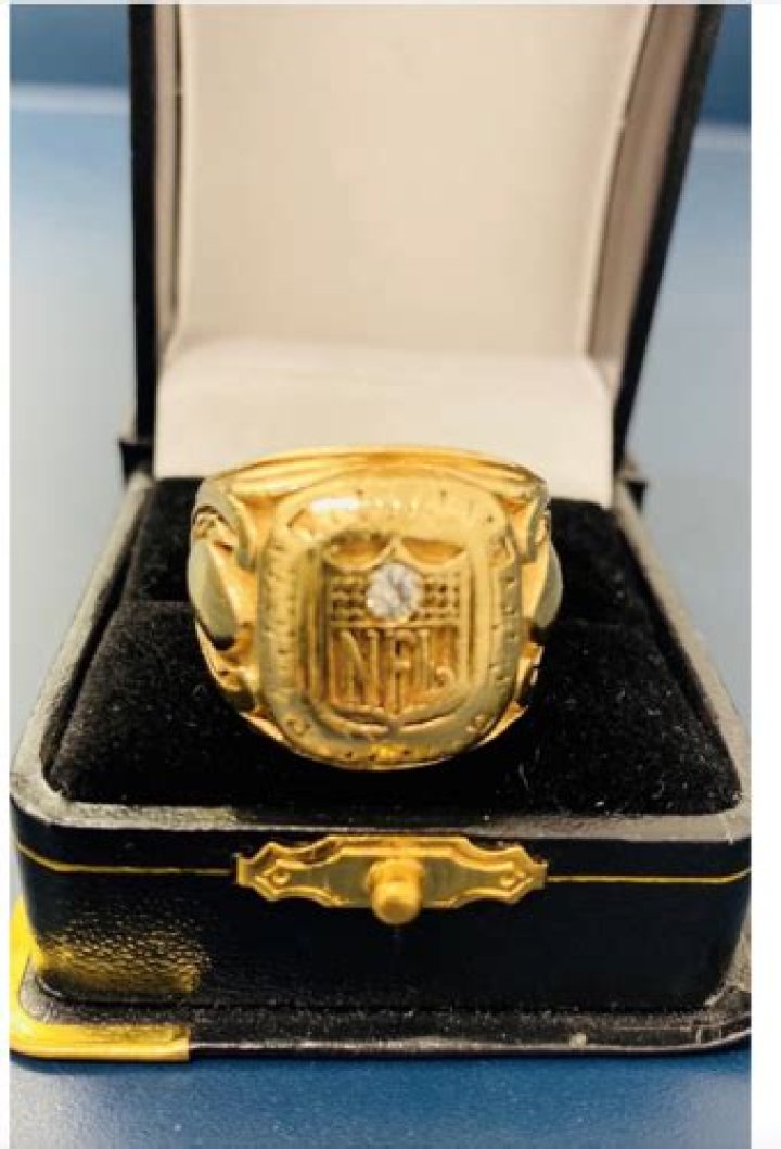 Do referees get Super Bowl rings?