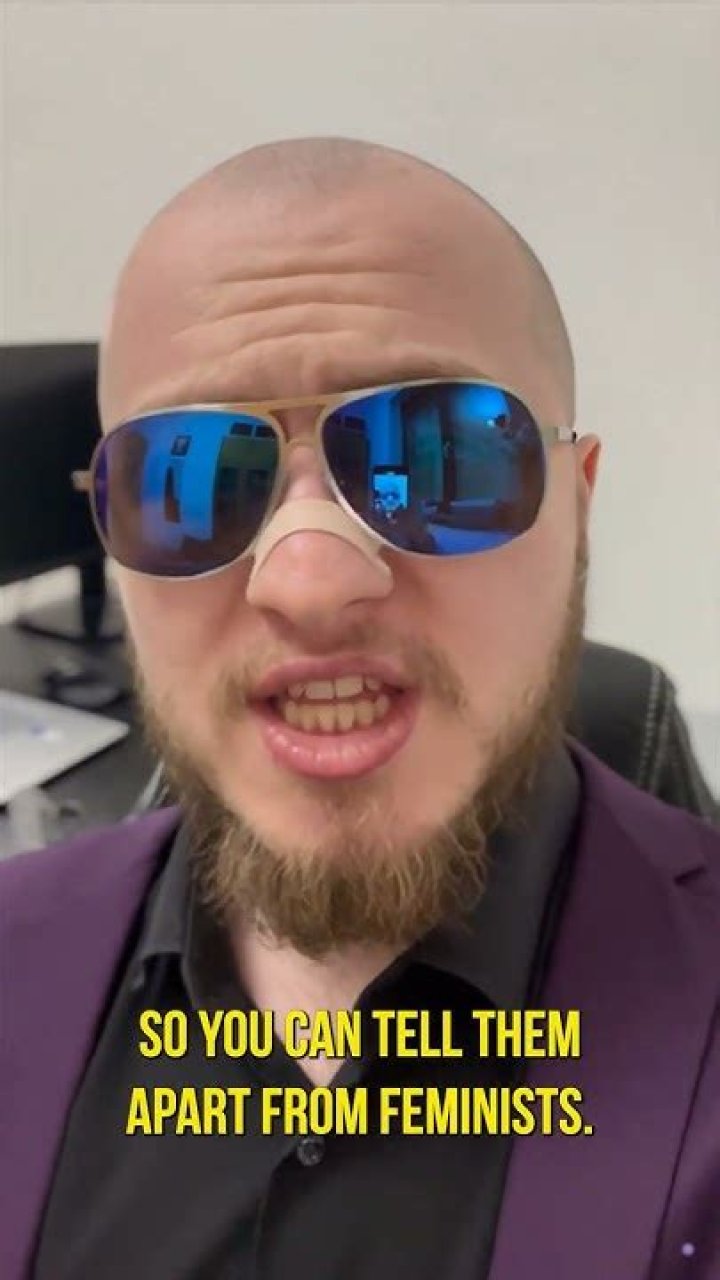 Do sumo wrestlers shave?