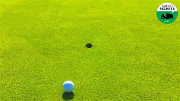 Do you have to mark your golf ball on the green?