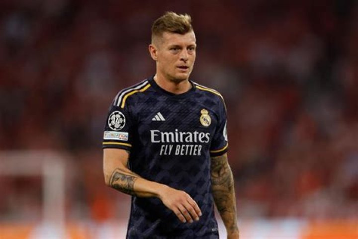 Does Kroos speak Spanish?