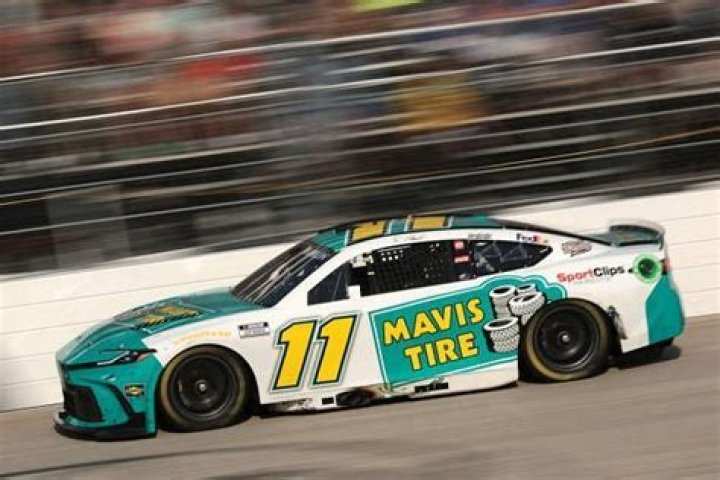 Does NASCAR use Toyota engines?