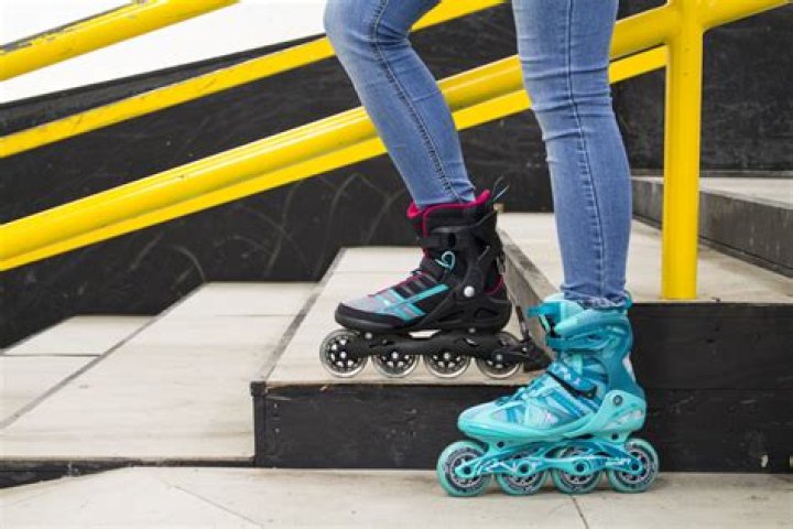 Does rollerblading help with skiing?