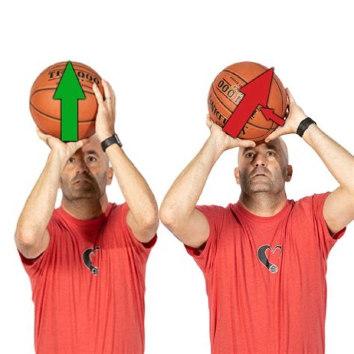 Does the ref have to touch the ball before its snapped?