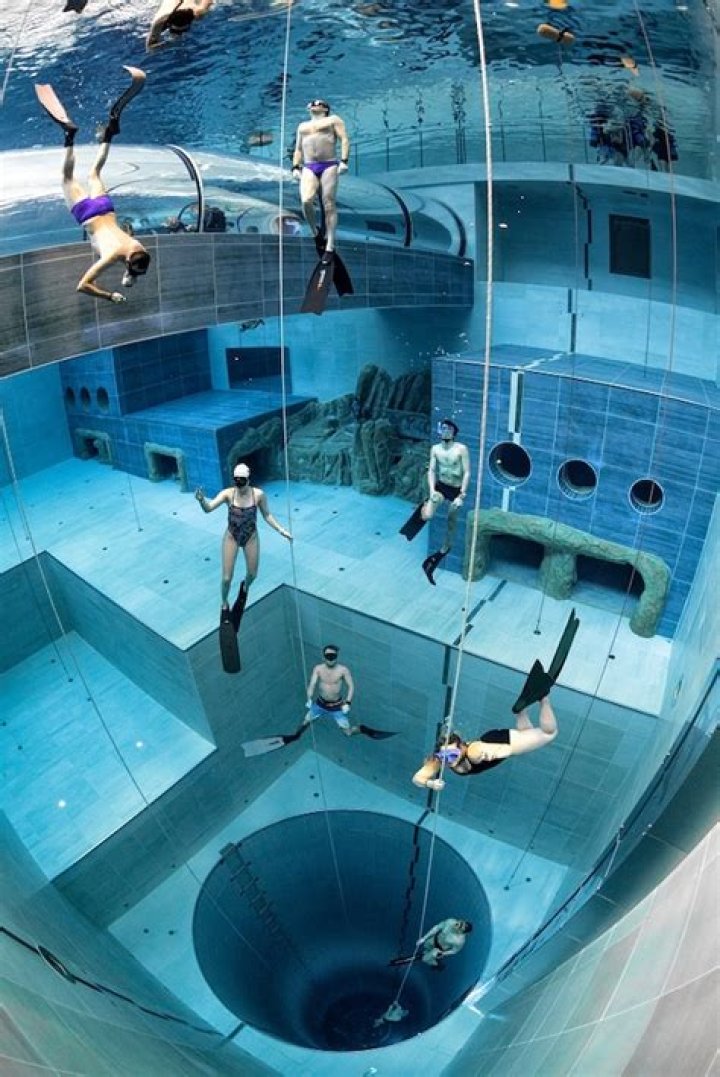 How deep is the diving pool in Tokyo?