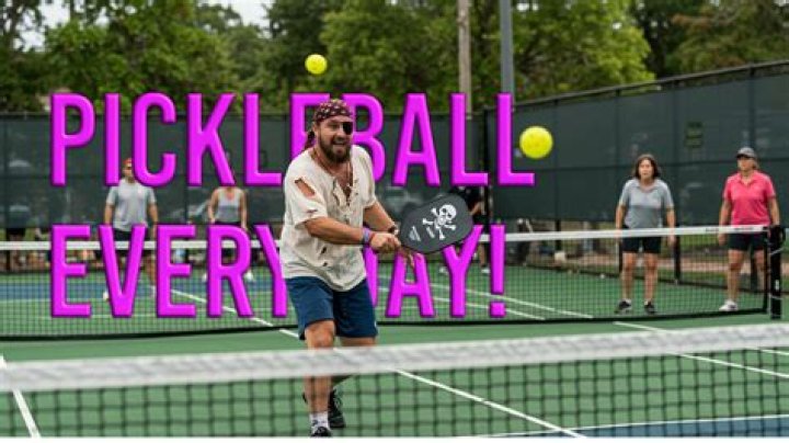 How do I become a better pickleball player?