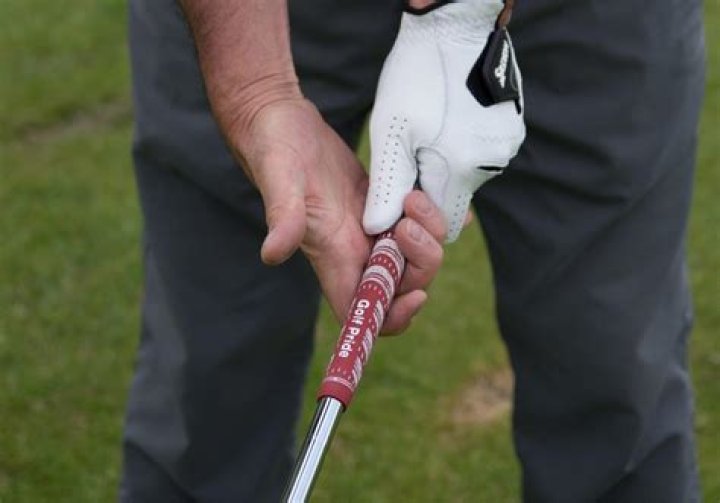 How do I know if I need thicker golf grips?