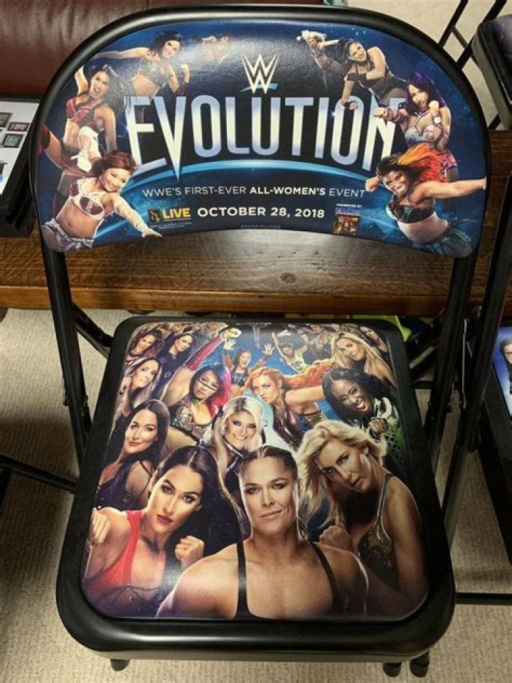 How do you get a WWE PPV chair?