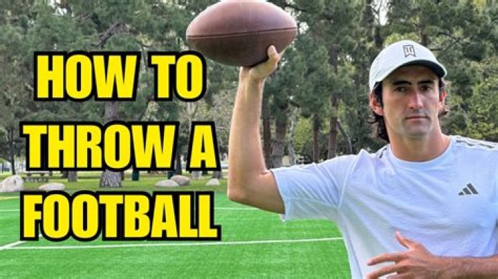 How do you throw a cutar sidearm?