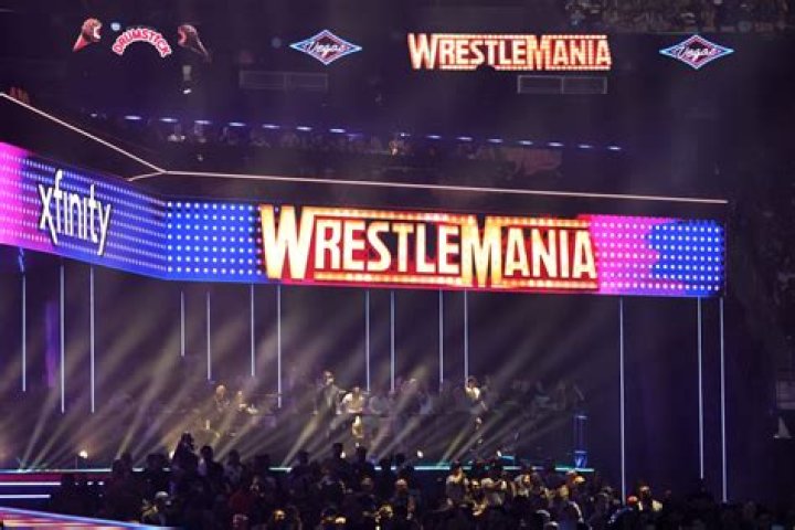 How many hours is WrestleMania 2021?