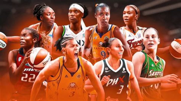 How many WNBA dunks have there been?