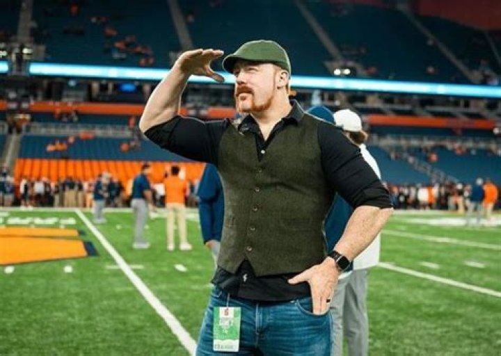 How much does Sheamus make?