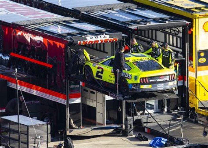 How much money does a NASCAR hauler driver make?