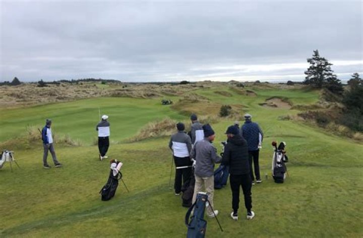 Is a caddie required at Bandon Dunes?