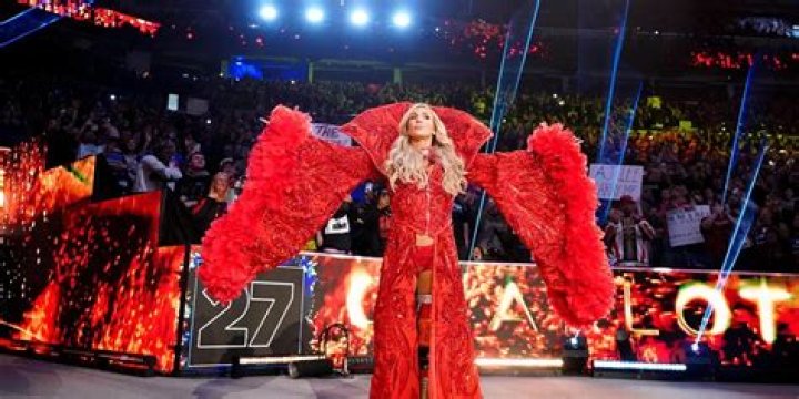Is Charlotte Flair a heel or face 2021?