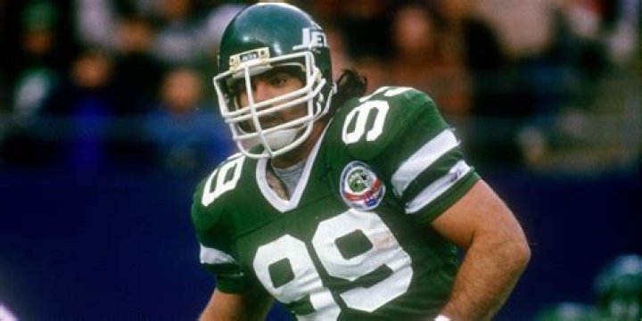 Is Mark Gastineau in the HOF?