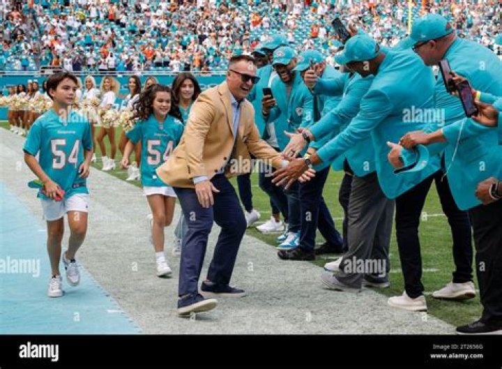 Is Zach Thomas in the Hall of Fame?