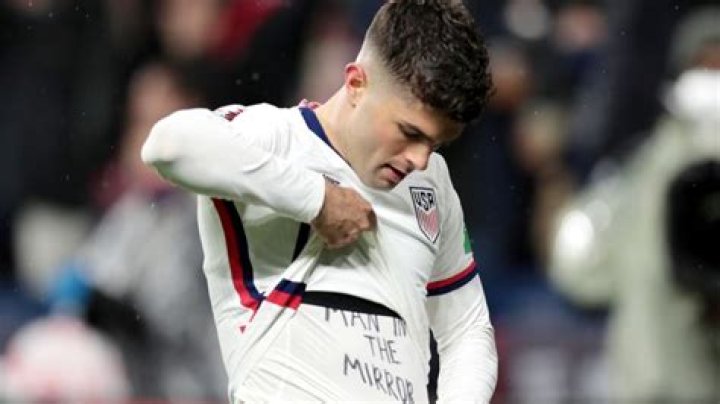 What does Pulisic man in the mirror?