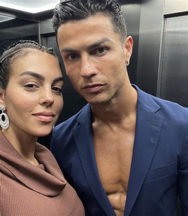 What does Ronaldo's wife do?