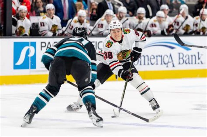 What happens if a goalie gets a 10 minute misconduct?