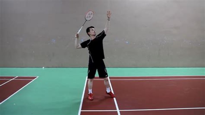 What is clear shot in badminton?