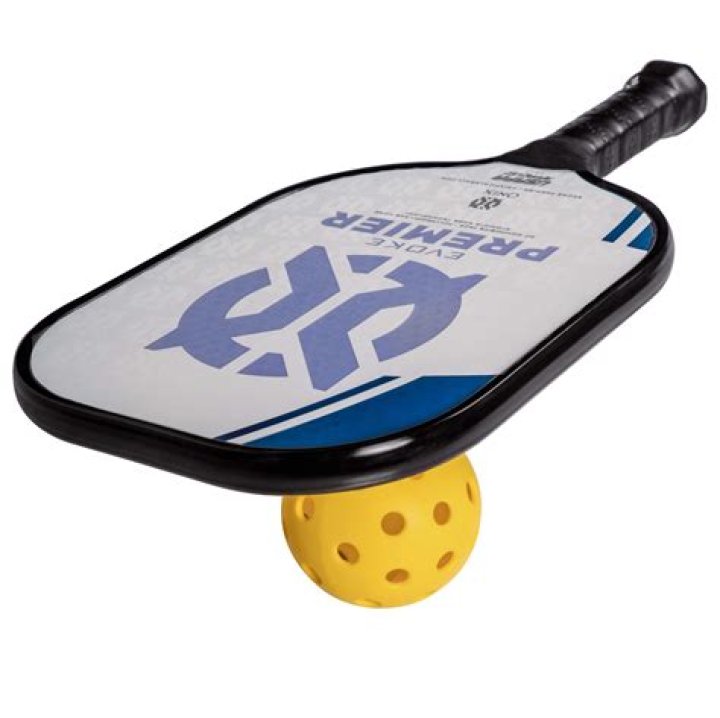 What is considered a heavy pickleball paddle?
