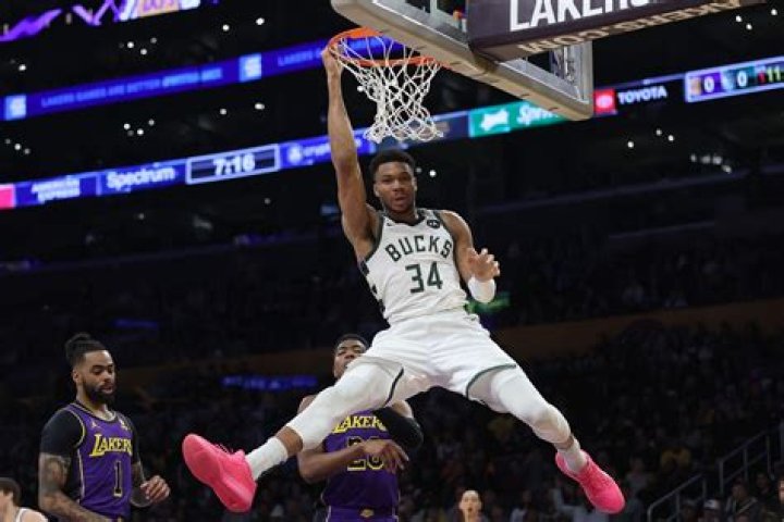 What is Giannis Antetokounmpo's vertical?