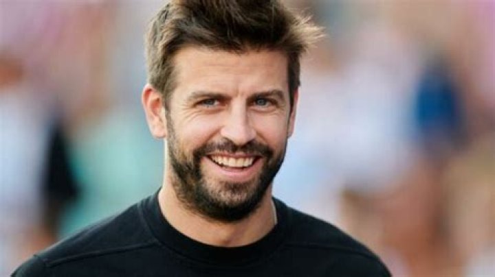 What is Pique's net worth?