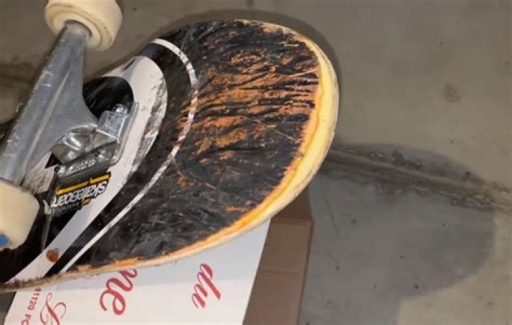 What is razor tail on skateboard?