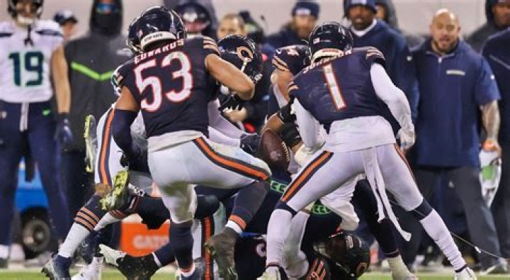 What is the lowest scoring football game ever?