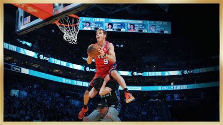 When did Blake Griffin last dunk?