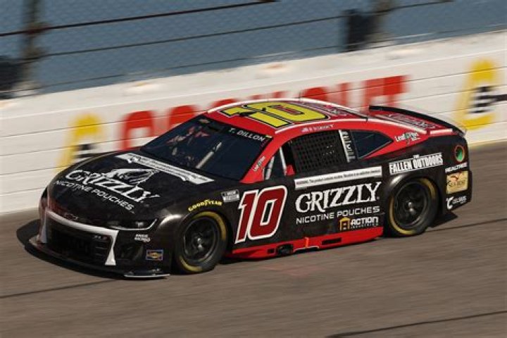 Who drives Kaulig racing?