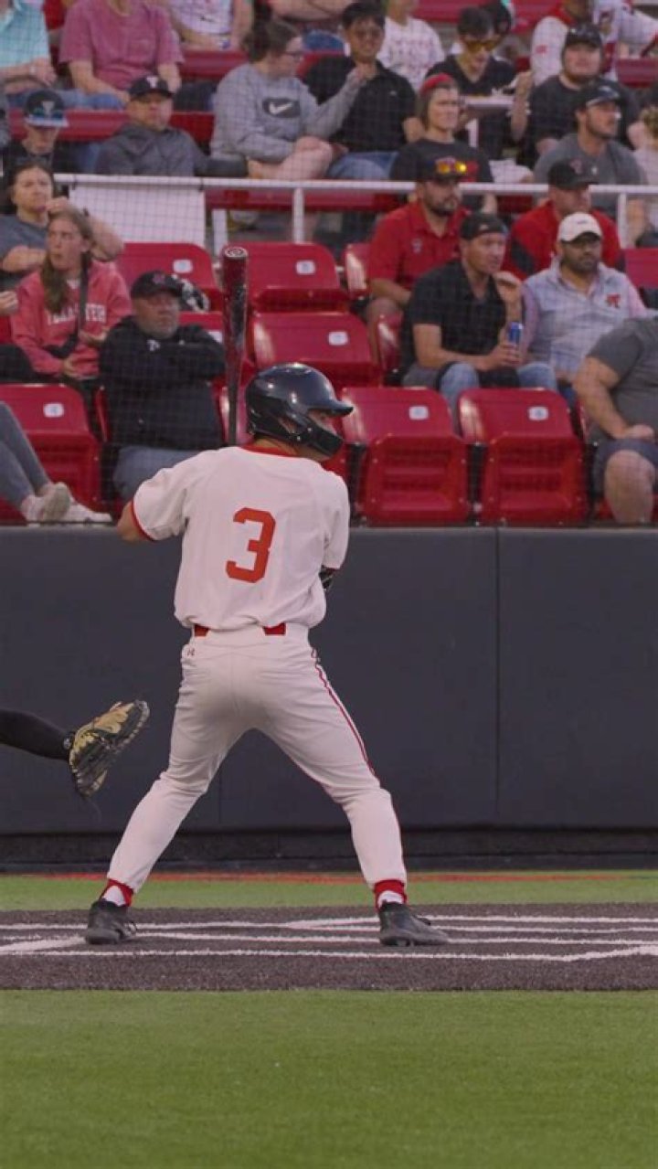 Who goes first putting?