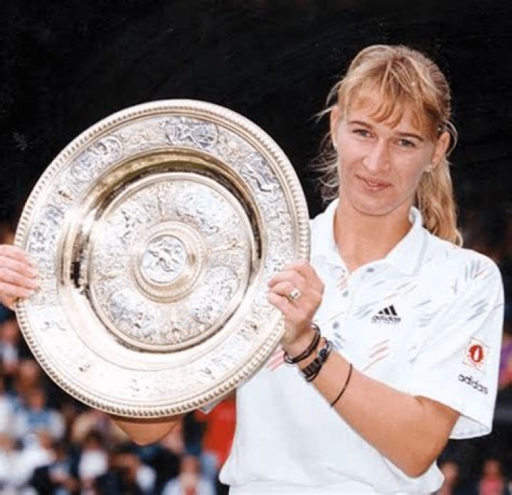 Who is better Serena or Steffi Graf?