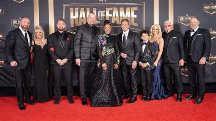 Who is in WWE Hall of Fame 2022?