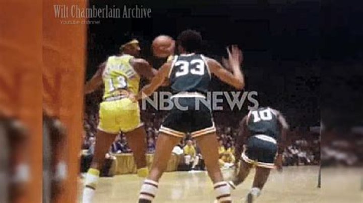 Who was stronger Wilt or Kareem?