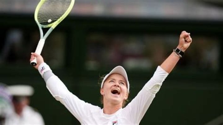 Who was the youngest tennis player to win Wimbledon?