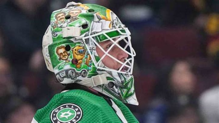Why do goalies paint their masks?
