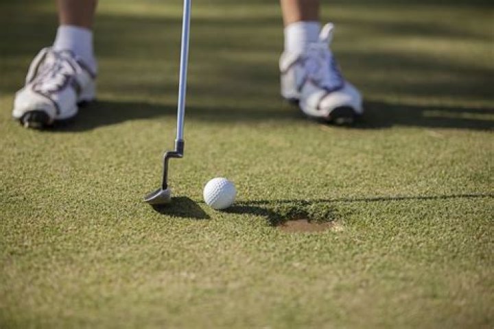 Why do putters have offset?