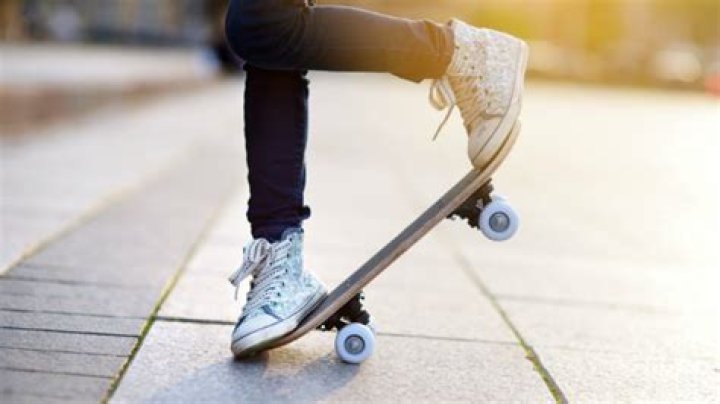 Why do skates hurt my feet?